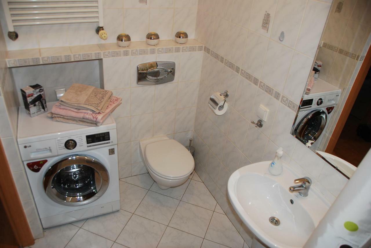 Kasztanowa Apartament Varşovia Exterior foto