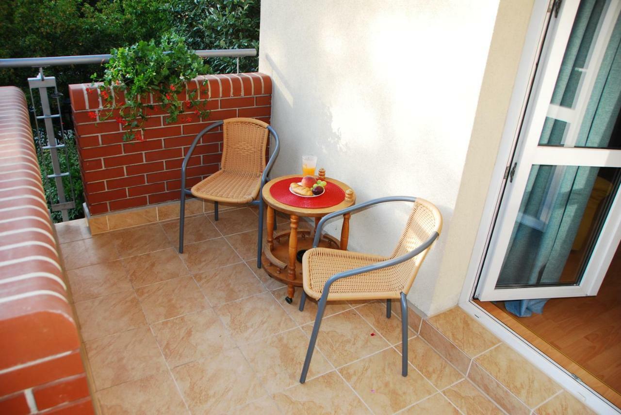 Kasztanowa Apartament Varşovia Exterior foto