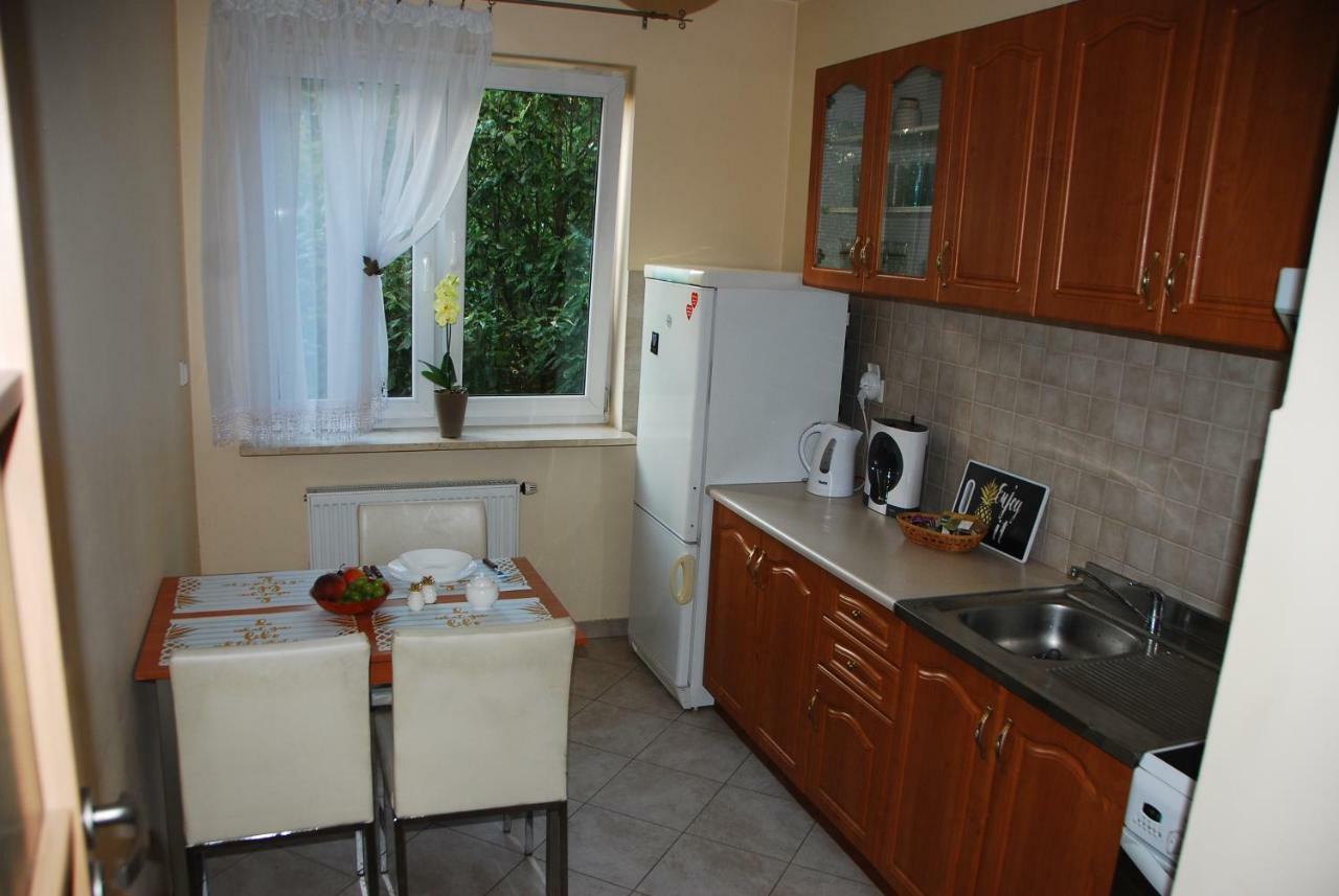 Kasztanowa Apartament Varşovia Exterior foto